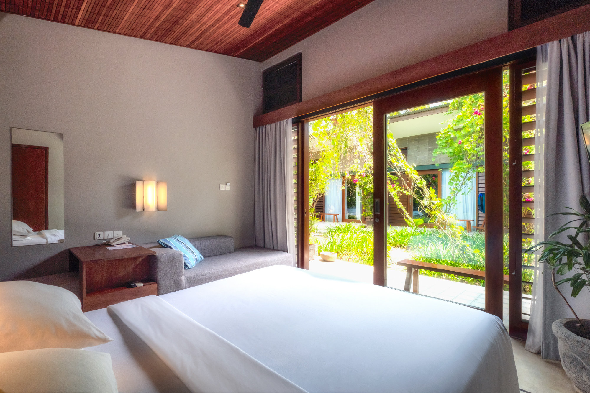 art-of-longevity-retreat-LP-images